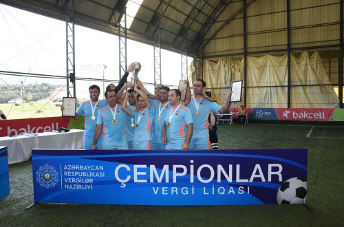 Vergi xidməti əməkdaşları arasında mini-futbol yarışı keçirilib