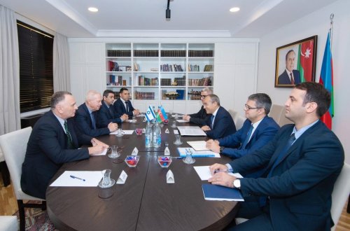 İqtisadiyyat naziri İsrailin Aliyah və İnteqrasiya (Absorbsiya) naziri ilə görüşüb