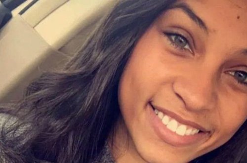 Американка четыре года писала СМС умершему отцу, пока не получила ответ