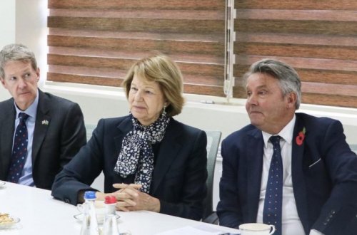 В Минэкологии Азербайджана прошла встреча с торговым посланником британского премьера