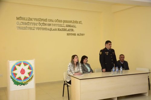 Qəbələdə polis məktəblilərin qonağı olub