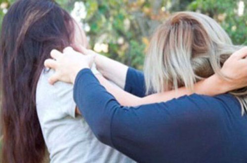 Bakıda qadınlar arasında DAVA- Xəsarət alanlar var