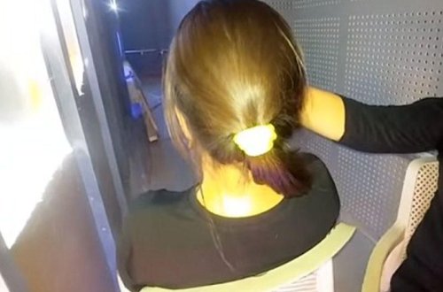 Dini qruplaşmanın üzvü olan ata 13 yaşlı qızını ərə verir - Azərbaycanda DƏHŞƏT