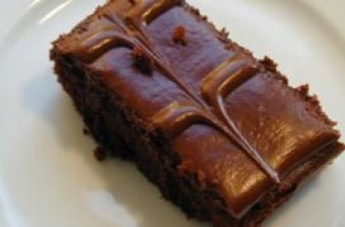 Yas mərasimində ŞOK: Tərkibində narkotik olan şirniyyatlar verildi