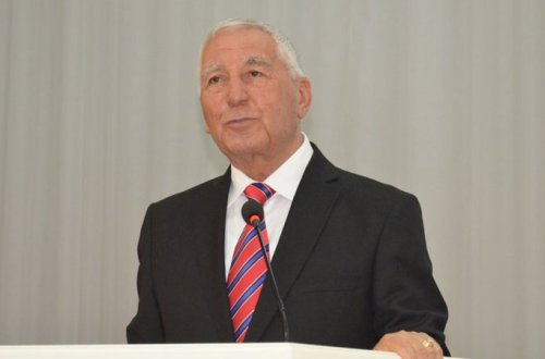 81 yaşlı icra başçısı istefa verdi (İDDİA)