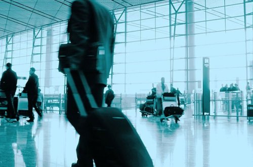 Туристы в Азербайджане тратят больше, нежели местные граждане за рубежом