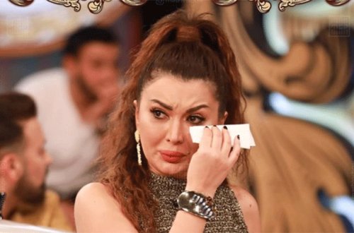 Aparıcı Lalə elə geyindi ki, alt paltarı çöldə qaldı - FOTOLAR