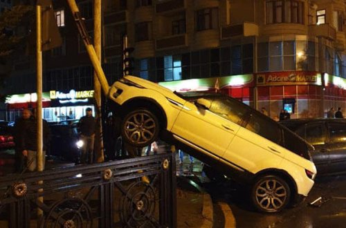 Bakıda qeyri-adi qəza - FOTO