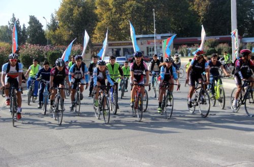 Qazaxda “Sağlam gənclik” veloyürüşü keçirilib