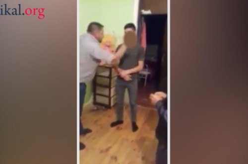 Evinə gətirdiyi yeniyetməni təhqir edib, videoya çəkdi - Azərbaycanda (ŞOK VİDEO)