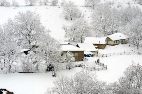В Азербайджане выпал снег