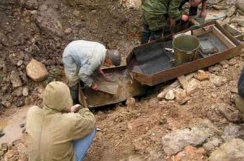 Ermənilər Kəlbəcərin yeraltı sərvətlərindən 55 milyon qazandı