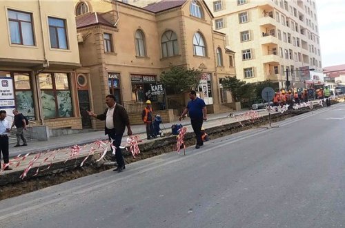 Yeni təmirdən çıxan yollar niyə qazılır? - Ekspert və deputatlar “Azərsu” ASC-nin “asfalt düşmənçiliyi” haqda