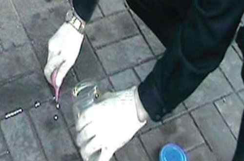 Bir evdən 4 cəsəd tapıldı - Evdə sianid var, yaxın gəlməyin! - FOTO