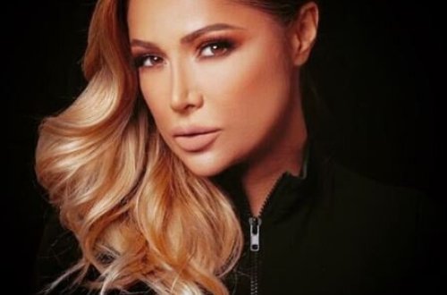 Nigar Camal hamam xalatında FOTOSUNU PAYLAŞDI