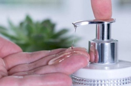 Duru sabun istifadəsi dırnaqlara zərərdir