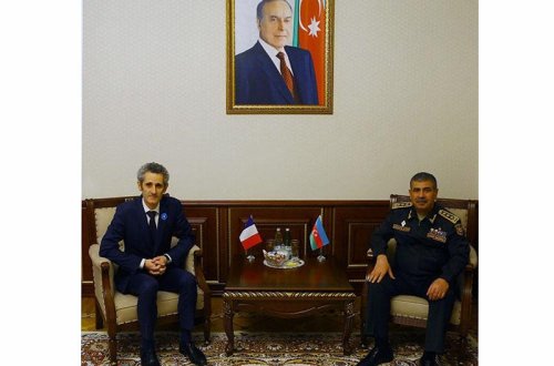 Azərbaycan və Fransa arasında hərbi-texniki əməkdaşlıq məsələləri müzakirə edilib