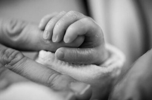 Bakıda ana doğuşdan sonra evdə dünyasını dəyişdi