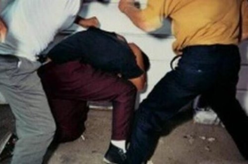 В Баку несколько человек избили 16-летнего подростка