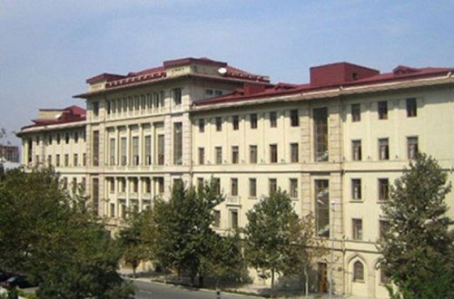 В Азербайджане планируется чипировать водительские удостоверения