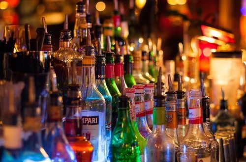 Pivə ilə gedər...