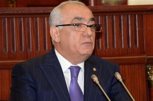 Baş nazir Milli Məclisdə