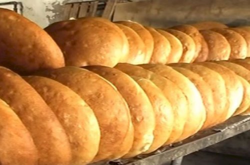 Bakıda dəhşətli hadisə: Çörəyin içindən çıxan sancaq qida borusuna ilişdi - Foto