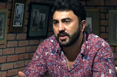 Vüqar kirayə qaldığı mənzildə oğurluq edən ustanı bağışladı - AÇIQLAMA