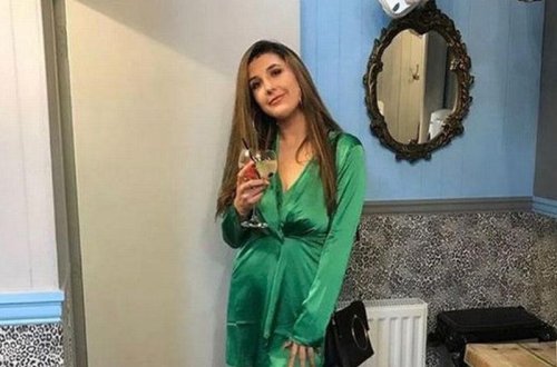 Baş ağrısı ilə evə gələn qızın cansız bədəni tapıldı - FOTO