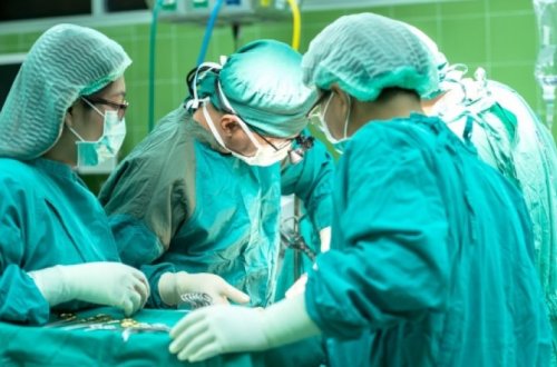 В Агдаше молодая женщина умерла после операции