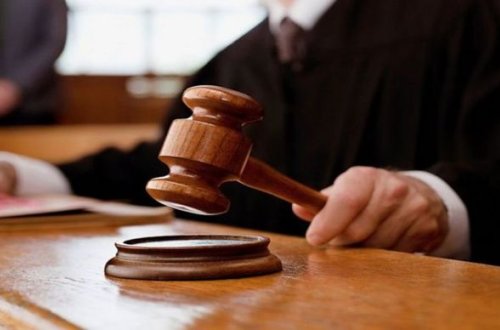 Kiprdə sevgilisini soyub qaçan azərbaycanlı haqqında qərar verildi