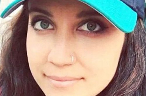 Ərli qadın müəllim şagirdini evə çağırıb, onunla cinsi əlaqədə oldu - FOTO