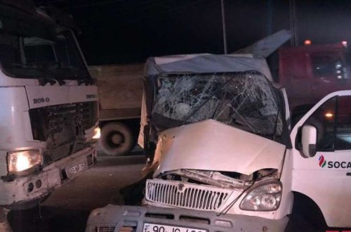 Bakıda dəhşətli qəza: Ata qəza törətdi, oğlu öldü - VİDEO