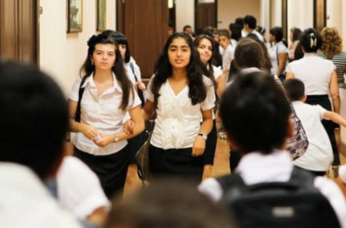 Tətilin SON GÜNÜ - Sabahdan məktəblərdə dərslər başlayır