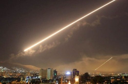 Израильская авиация атаковала Дамаск и пригороды