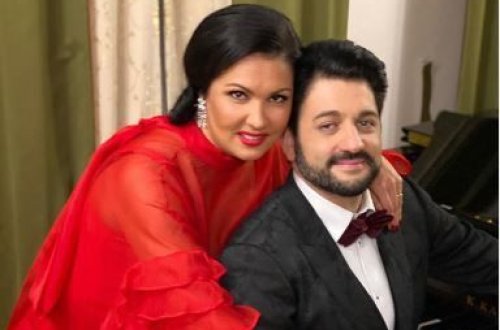 Azərbaycanlı Xalq artistinin arvadı: Ərim bədən formamı bəyənir - FOTO