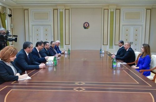 İlham Əliyev bolqarıstanlı naziri qəbul etdi