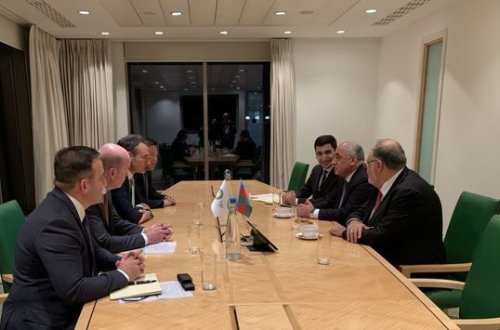 Али Асадов встретился в Лондоне с исполнительным директором ВР