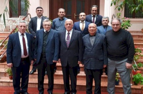 Əli İnsanov yeni partiya yaratdı - Ətrafına sabiqləri topladı - Siyahı