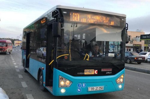 Bakıda avtobus yük maşını ilə toqquşdu - VİDEO