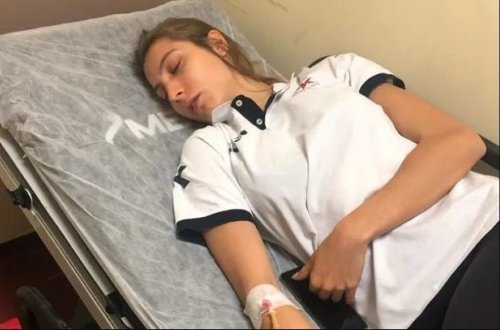 Daha bir zəhərlənmə faktı: 10 voleybolçu xəstəxanaya aparıldı - FOTO