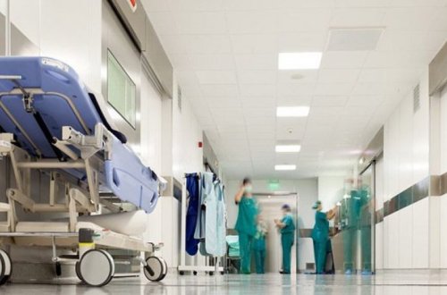 В Сумгайыте в доме произошел взрыв, муж и жена получили ранения