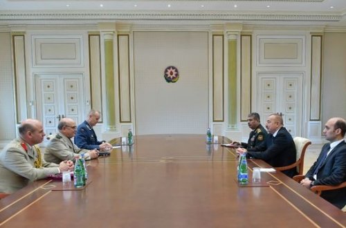 İlham Əliyev NATO-nun Hərbi Komitəsi sədrini qəbul edib - FOTO