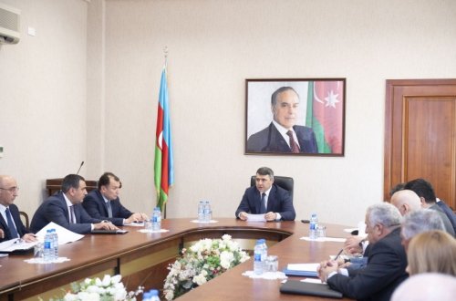 Kənd Təsərrüfatı Nazirliyində “Tütünçülükdə qarşıda duran vəzifələr” mövzusunda iclas keçirilib