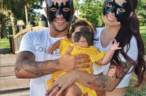 Мама девочки с 