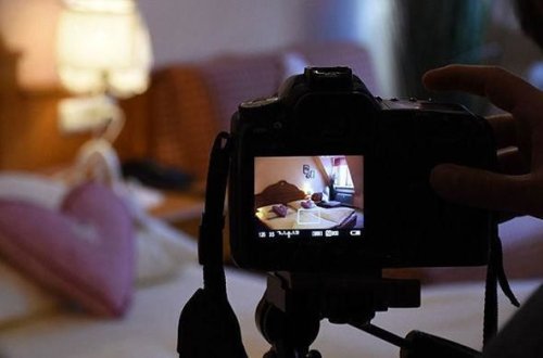 В Азербайджане женщину шантажировали интимными фото