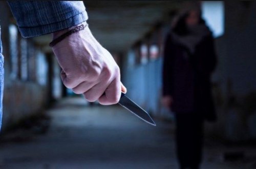 Bakıda kafenin qarşısında qadını amansızlıqla öldürən şəxs tutuldu