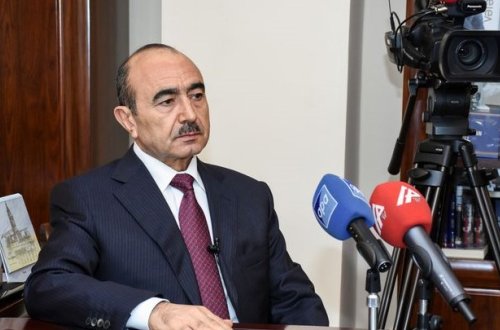 Əli Həsənov Prezidentin köməkçisi - şöbə müdiri vəzifəsindən azad edilib