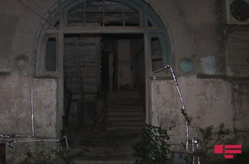 Bakıda ev yandı: 2 azyaşlı dünyasını dəyişdi - ADLAR