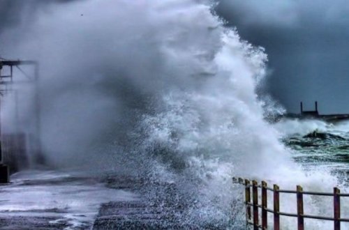 SOCAR эвакуировала 420 работников